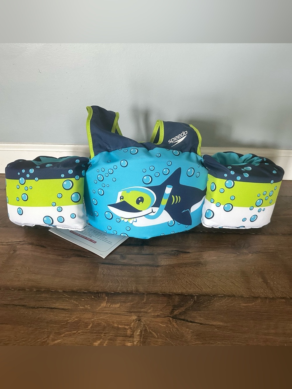NWT Speedo Kids Swim Vest in Aqua, Lime & Navy with shark Print